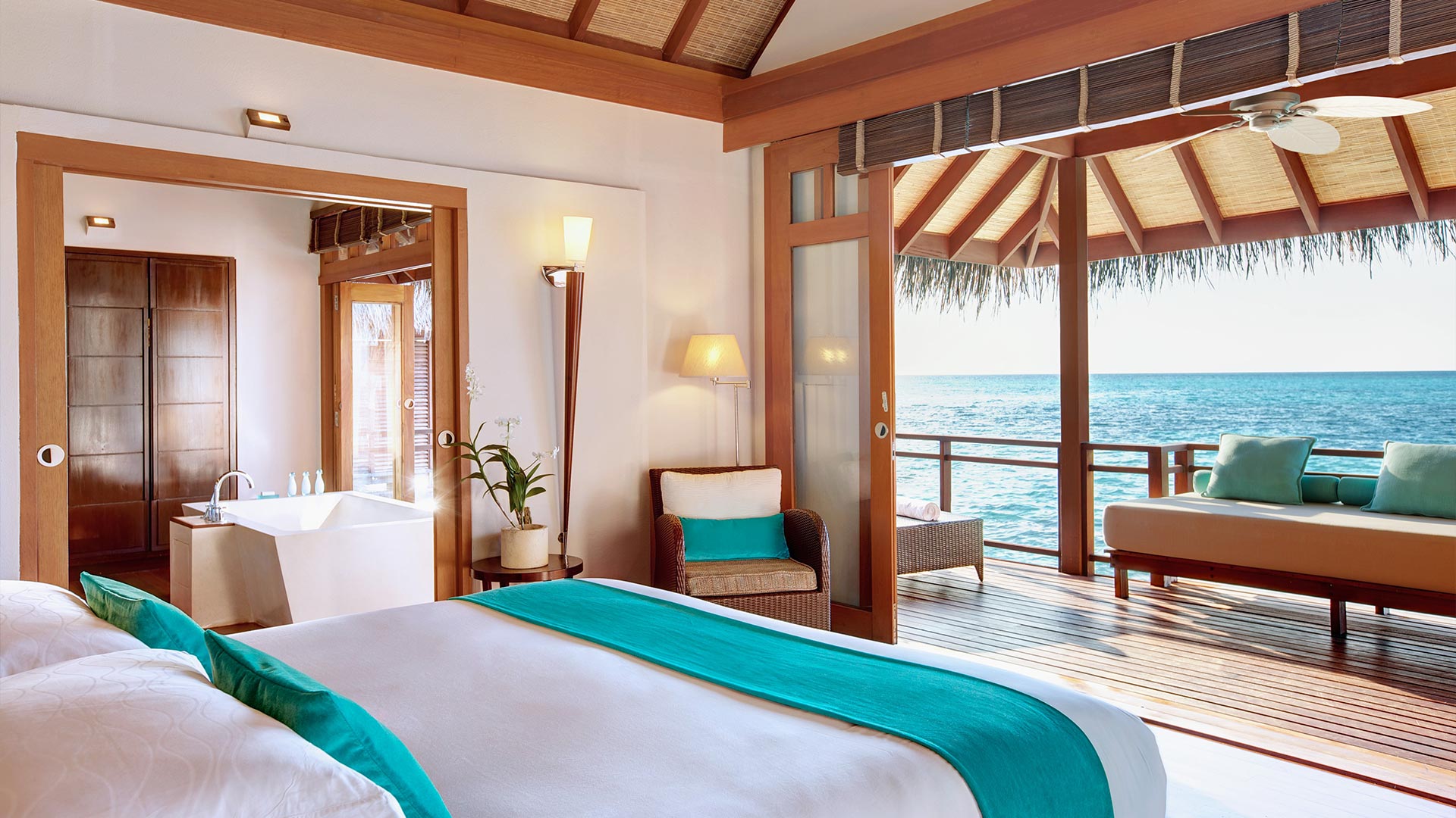 Лакшари. Lux South ari Atoll Maldives. Lux Мальдивы Maldives 5 Мальдивы. Lux South ari Atoll 5. Lux*South ari Atoll Beach Pool Villa.